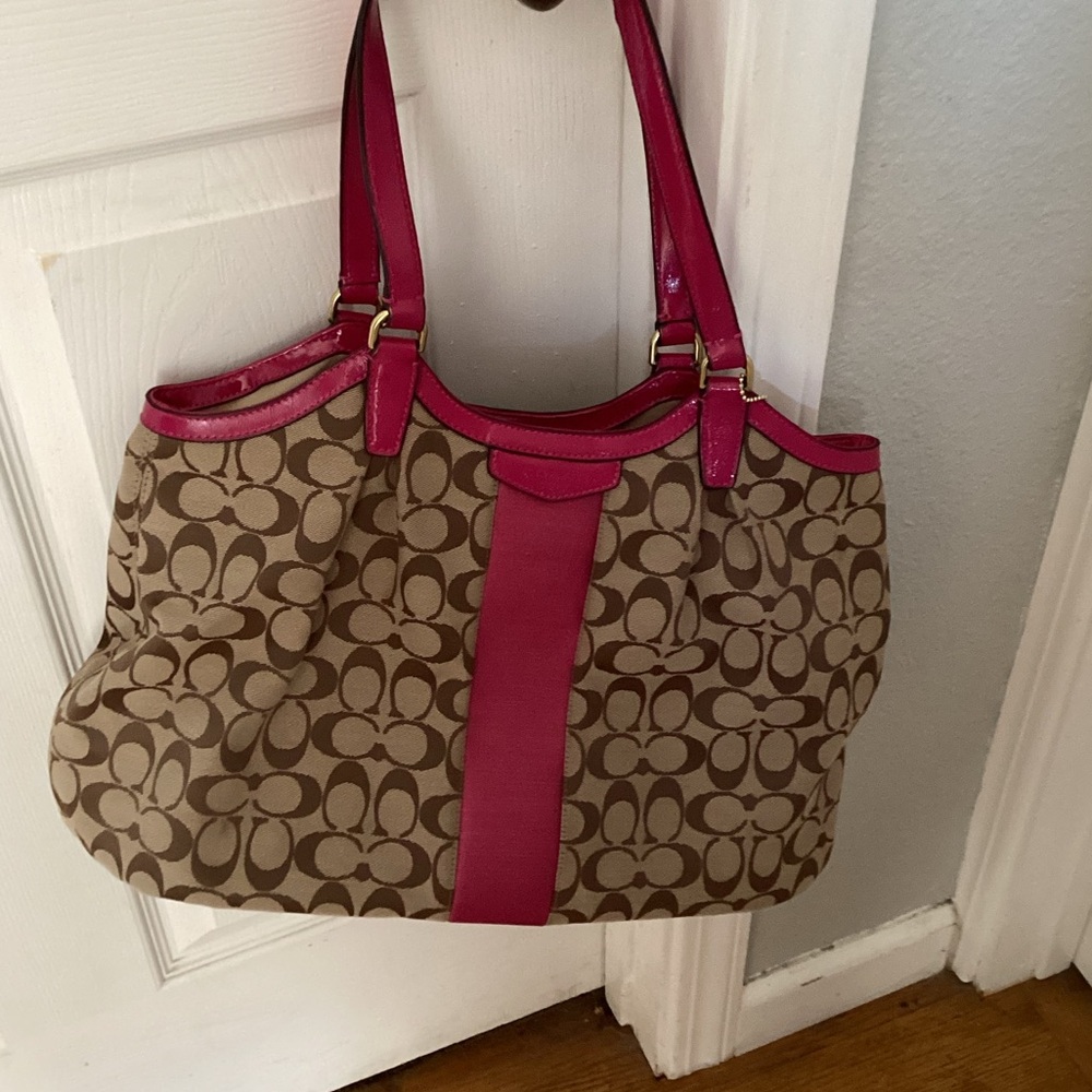 Coach Devin Signature purse Fuchsia and Tan